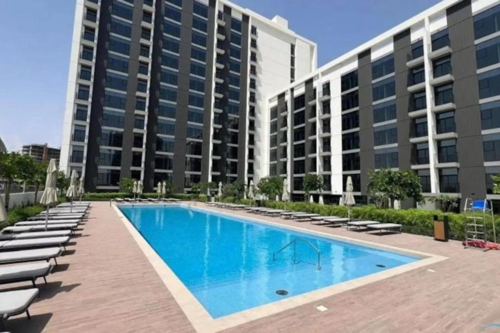 Dubai Hills — Golfville