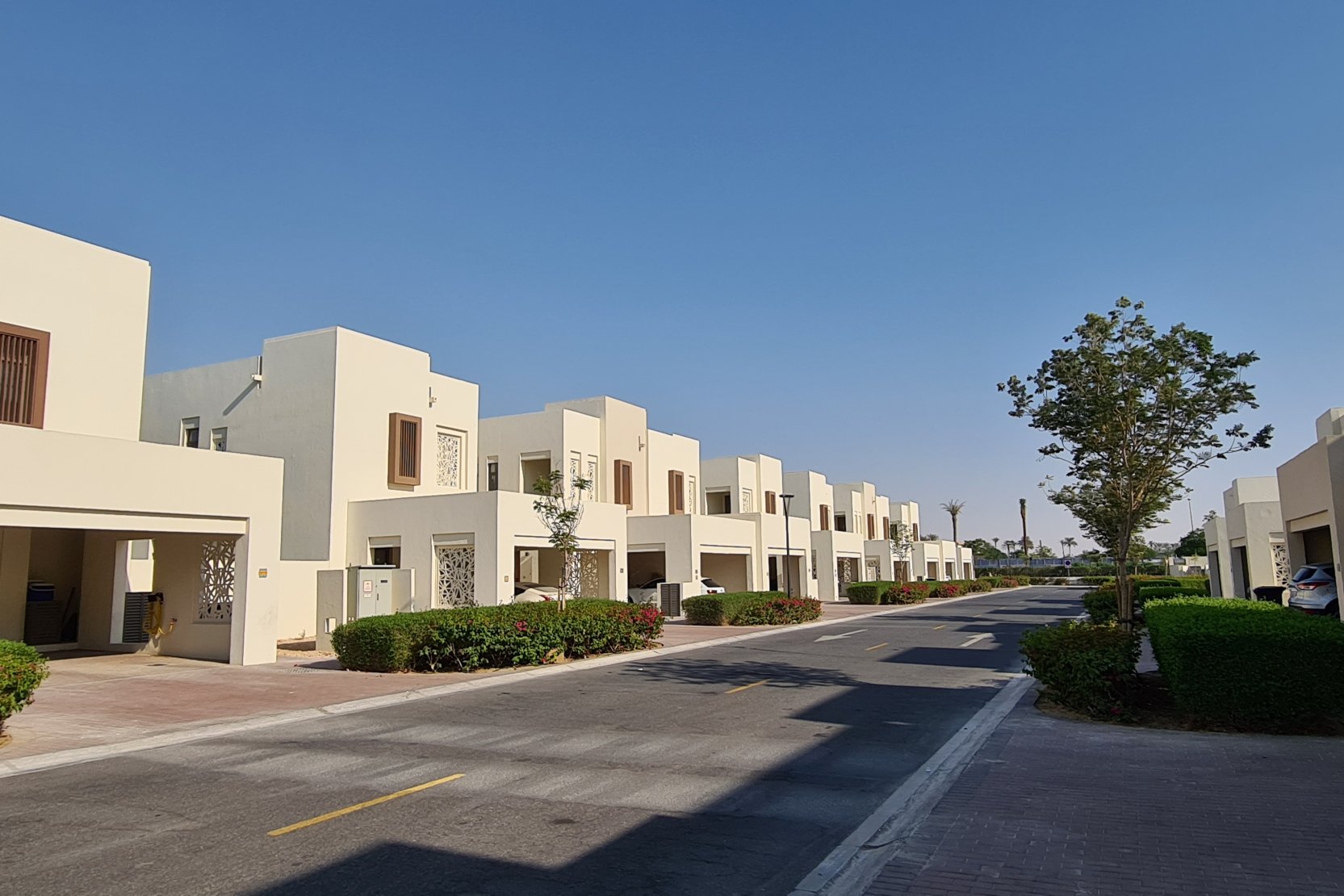 Reem — Mira Oasis 1